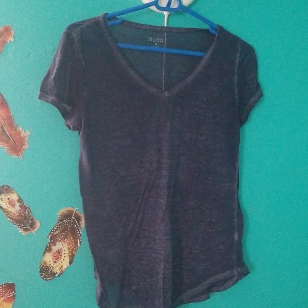 V neck tee